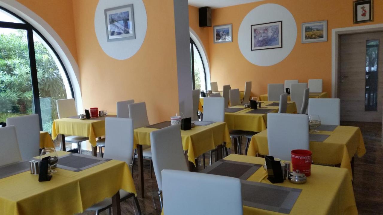 B&B La Perla 1 Punat Kültér fotó